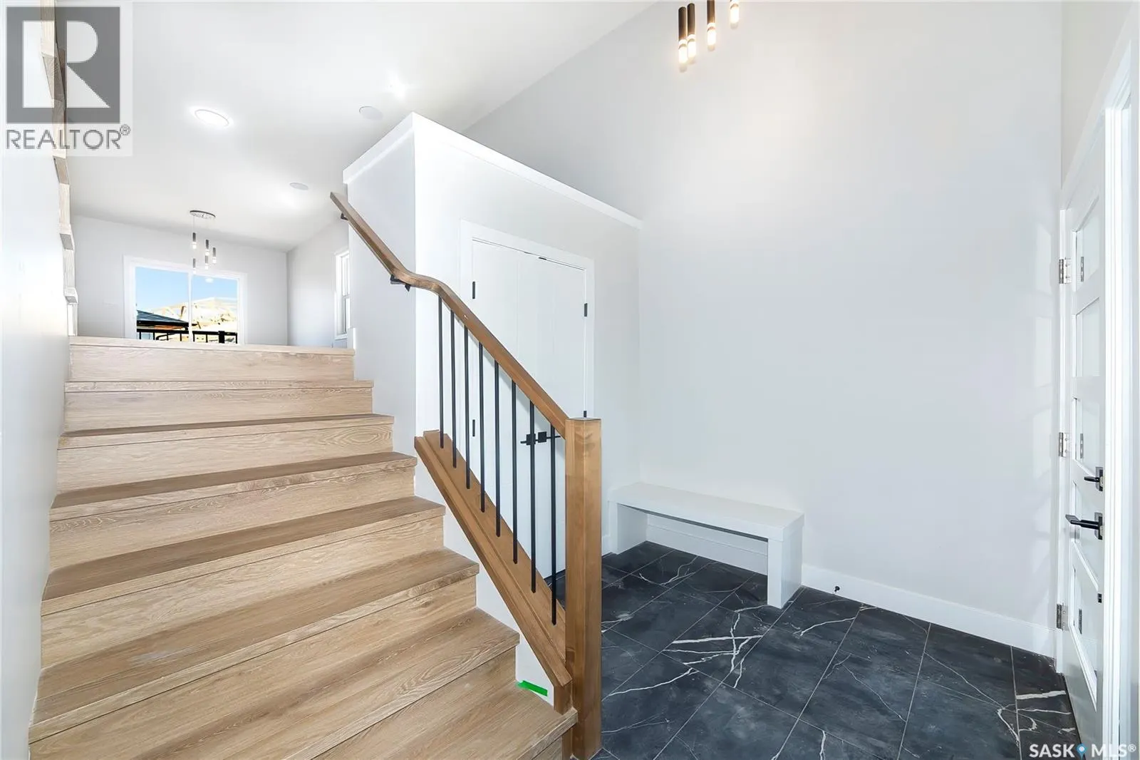 823 Nightingale ROAD