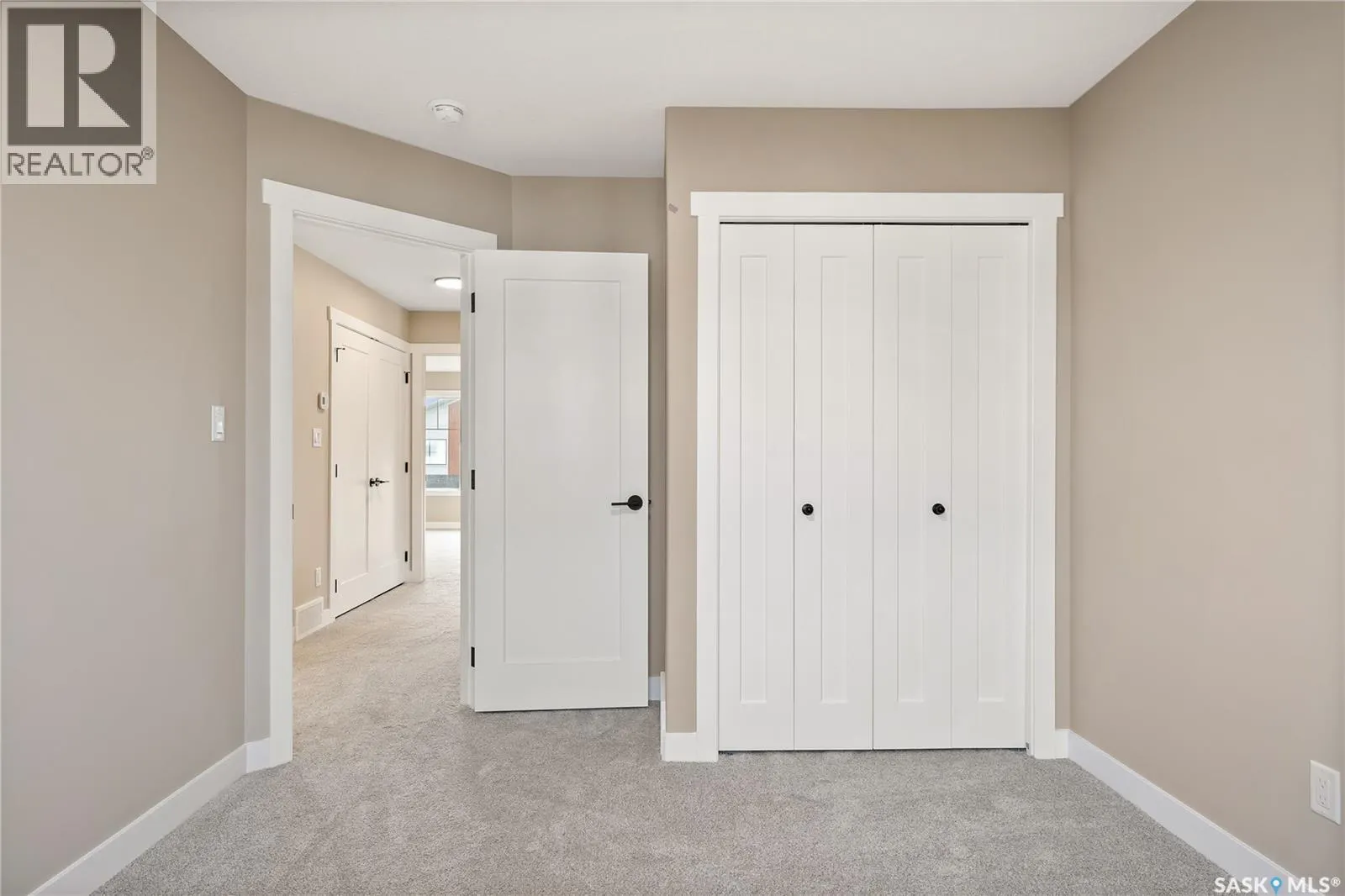 411 Kinloch CRESCENT