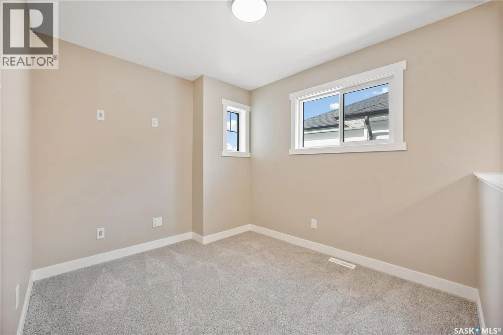 411 Kinloch CRESCENT