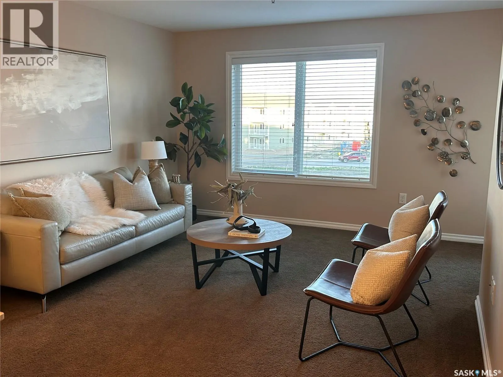 204 1621 Dakota DRIVE