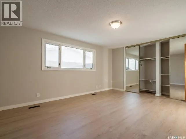 270 PLAINSVIEW DRIVE
