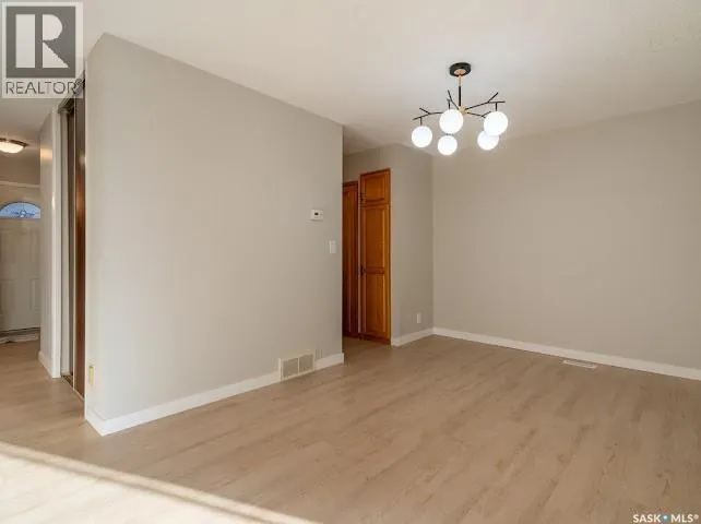 270 PLAINSVIEW DRIVE