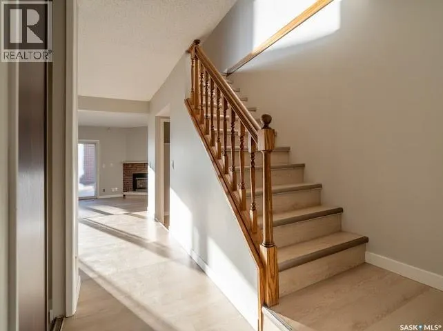 270 PLAINSVIEW DRIVE