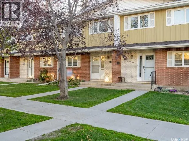 270 PLAINSVIEW DRIVE