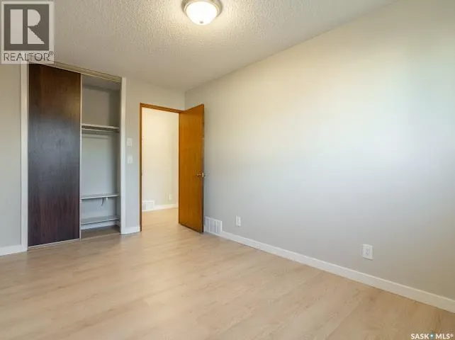 270 PLAINSVIEW DRIVE