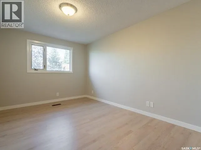 270 PLAINSVIEW DRIVE