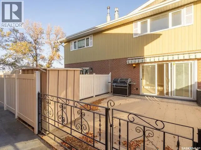 270 PLAINSVIEW DRIVE