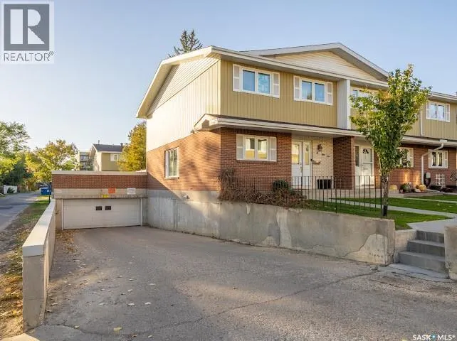 270 PLAINSVIEW DRIVE