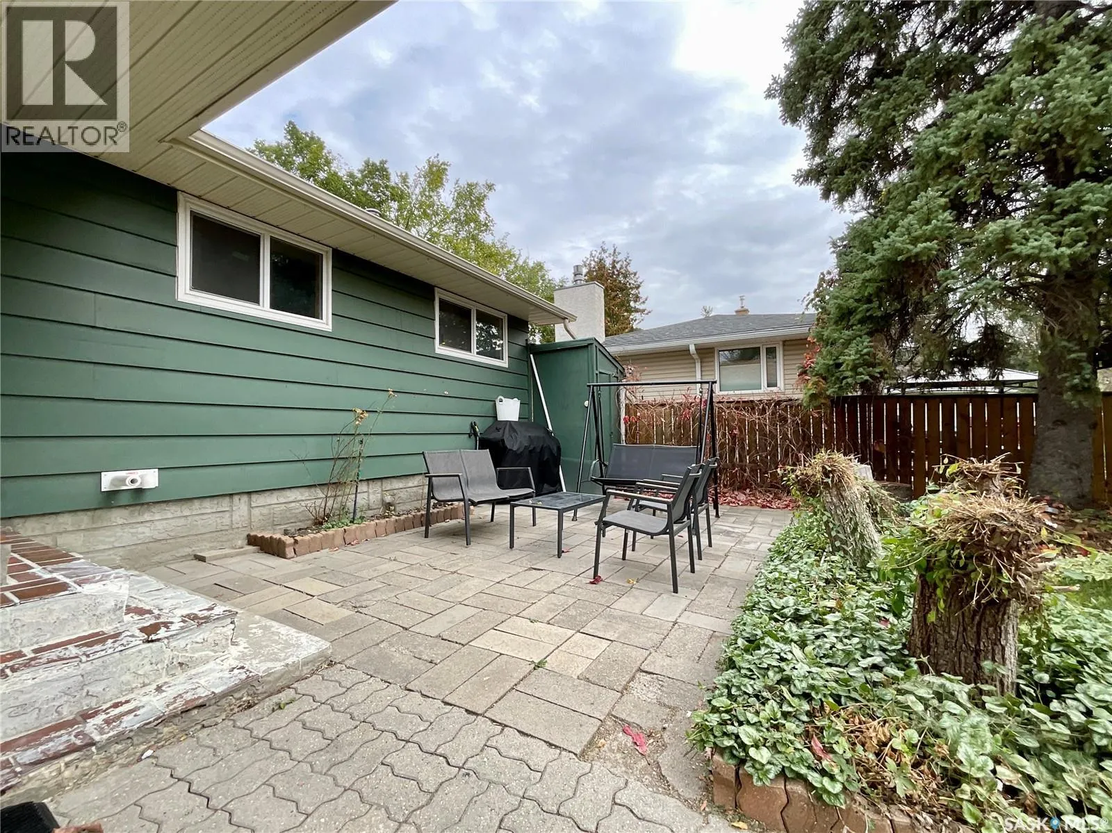 43 Hawthorne CRESCENT