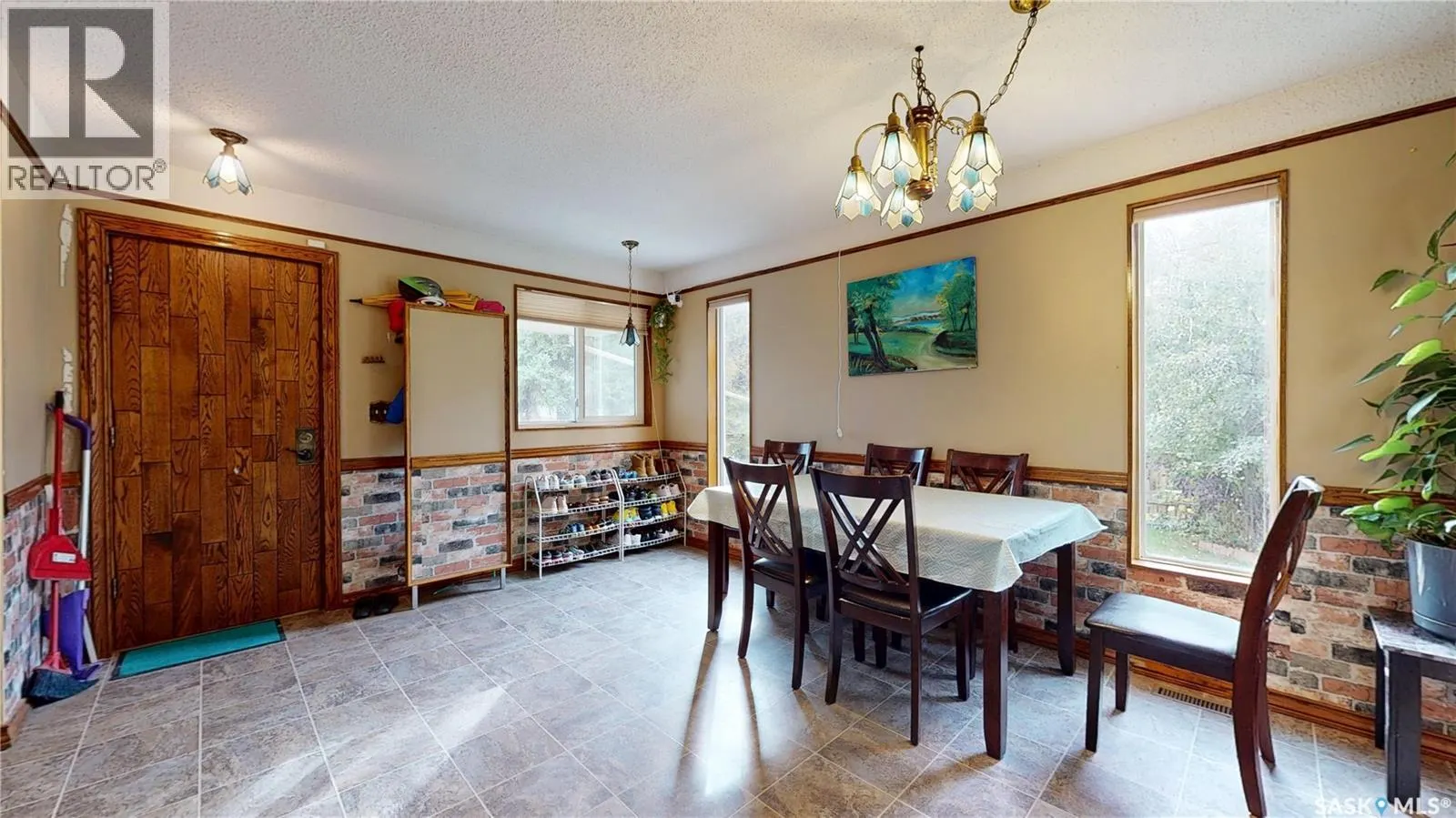 43 Hawthorne CRESCENT