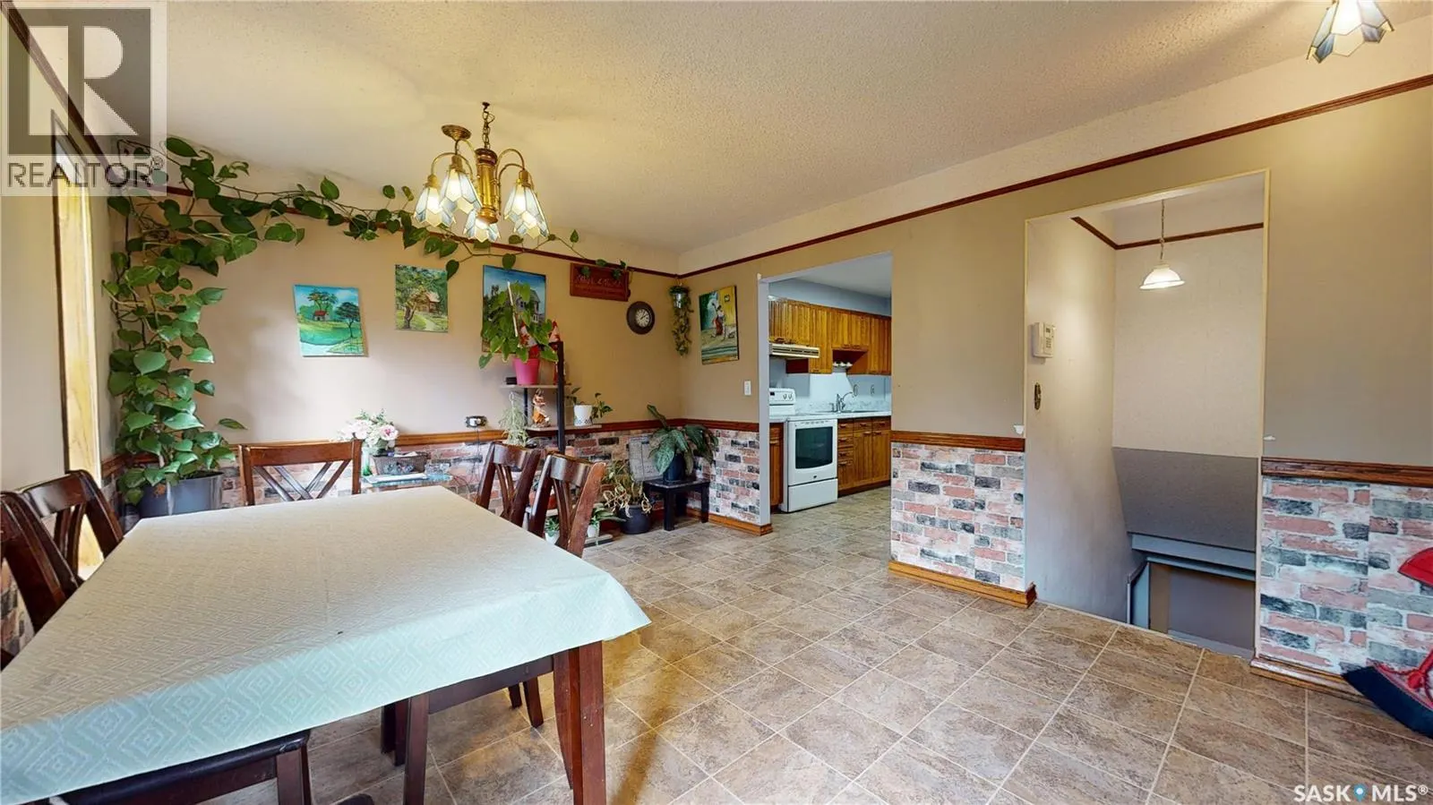 43 Hawthorne CRESCENT