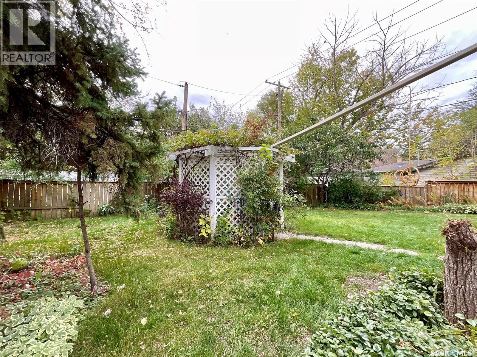 43 Hawthorne CRESCENT