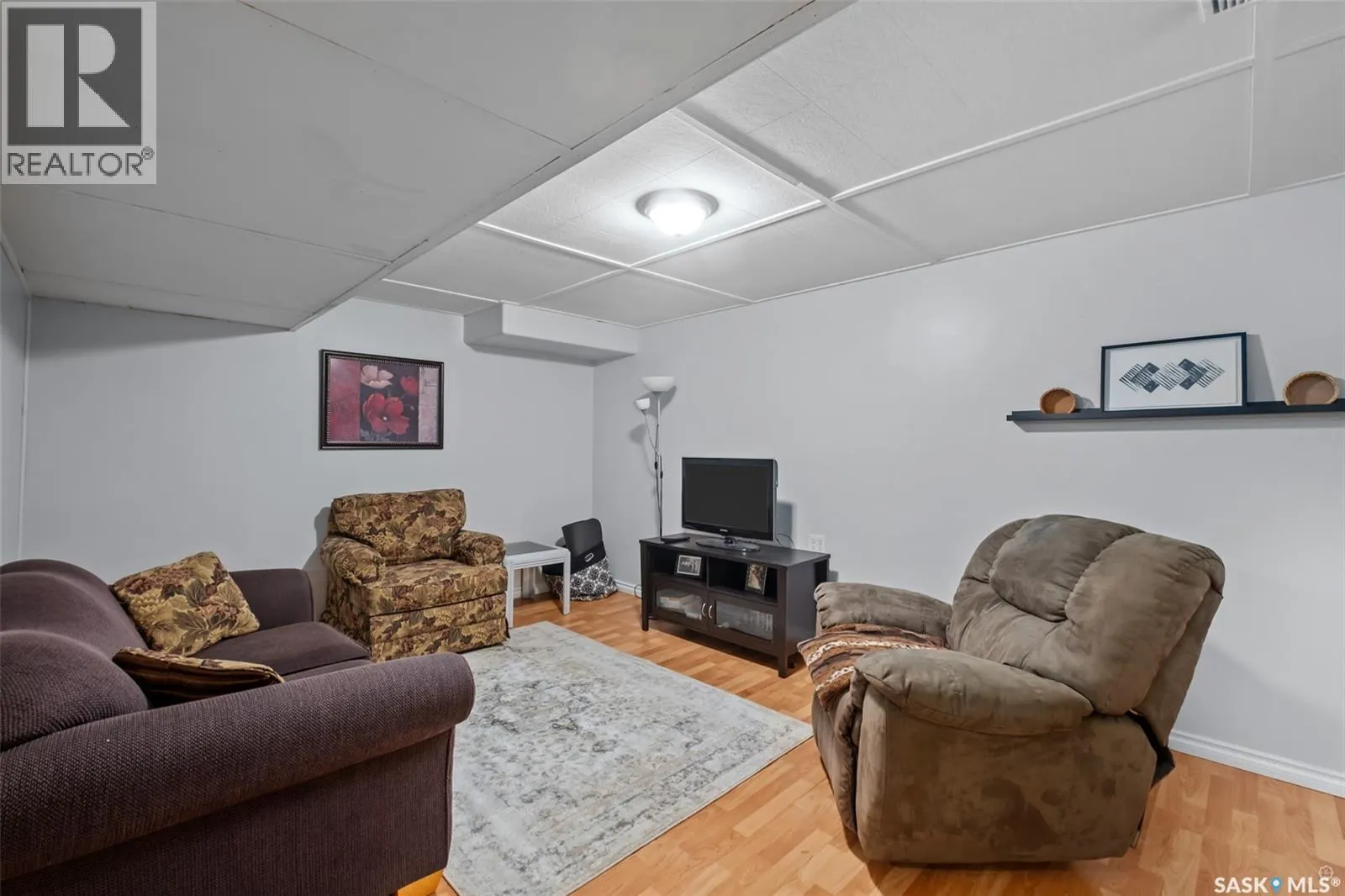 1361 3rd STREET E