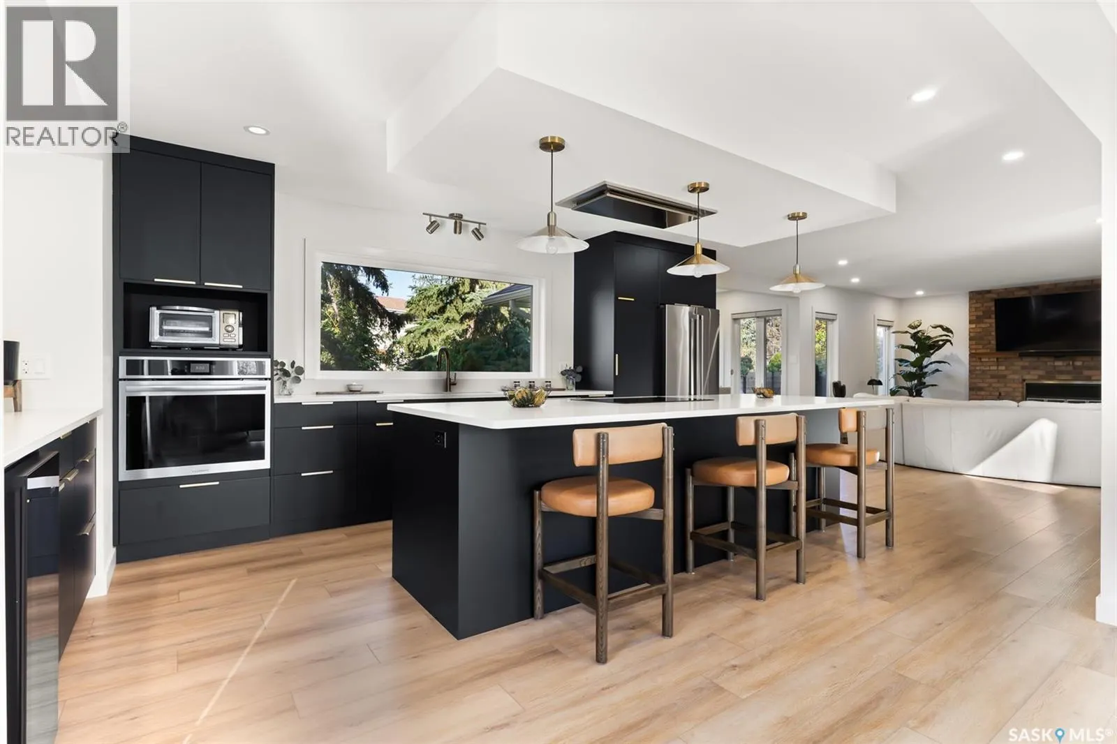 3807 Bow BAY