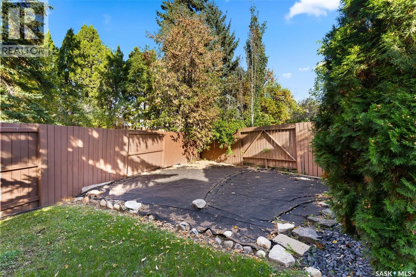3807 Bow BAY