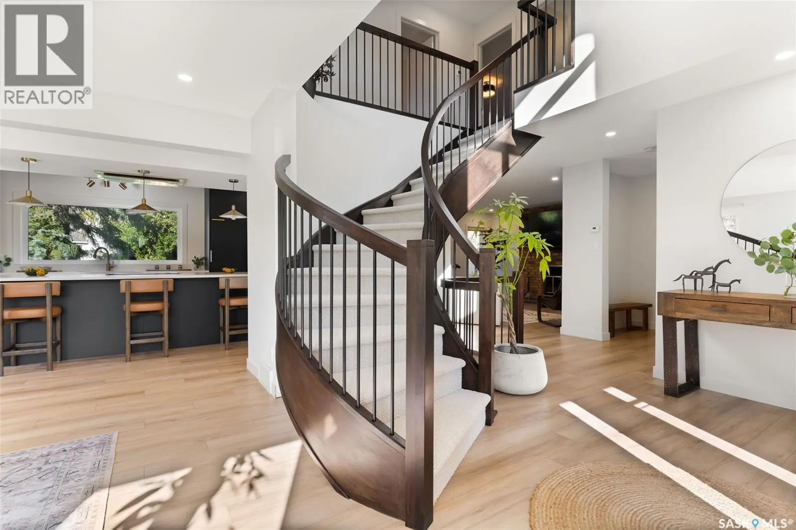 3807 Bow BAY