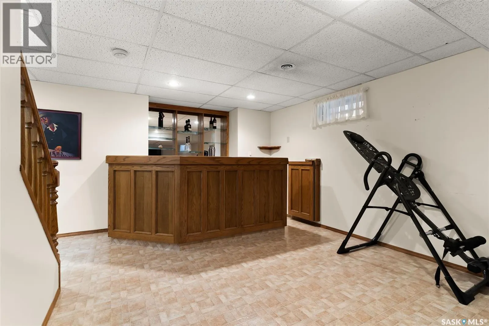 3807 Bow BAY