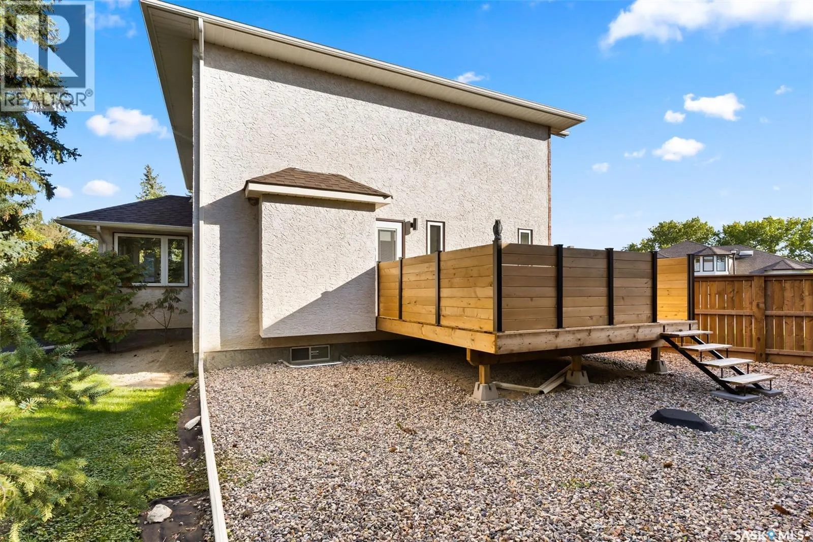 3807 Bow BAY