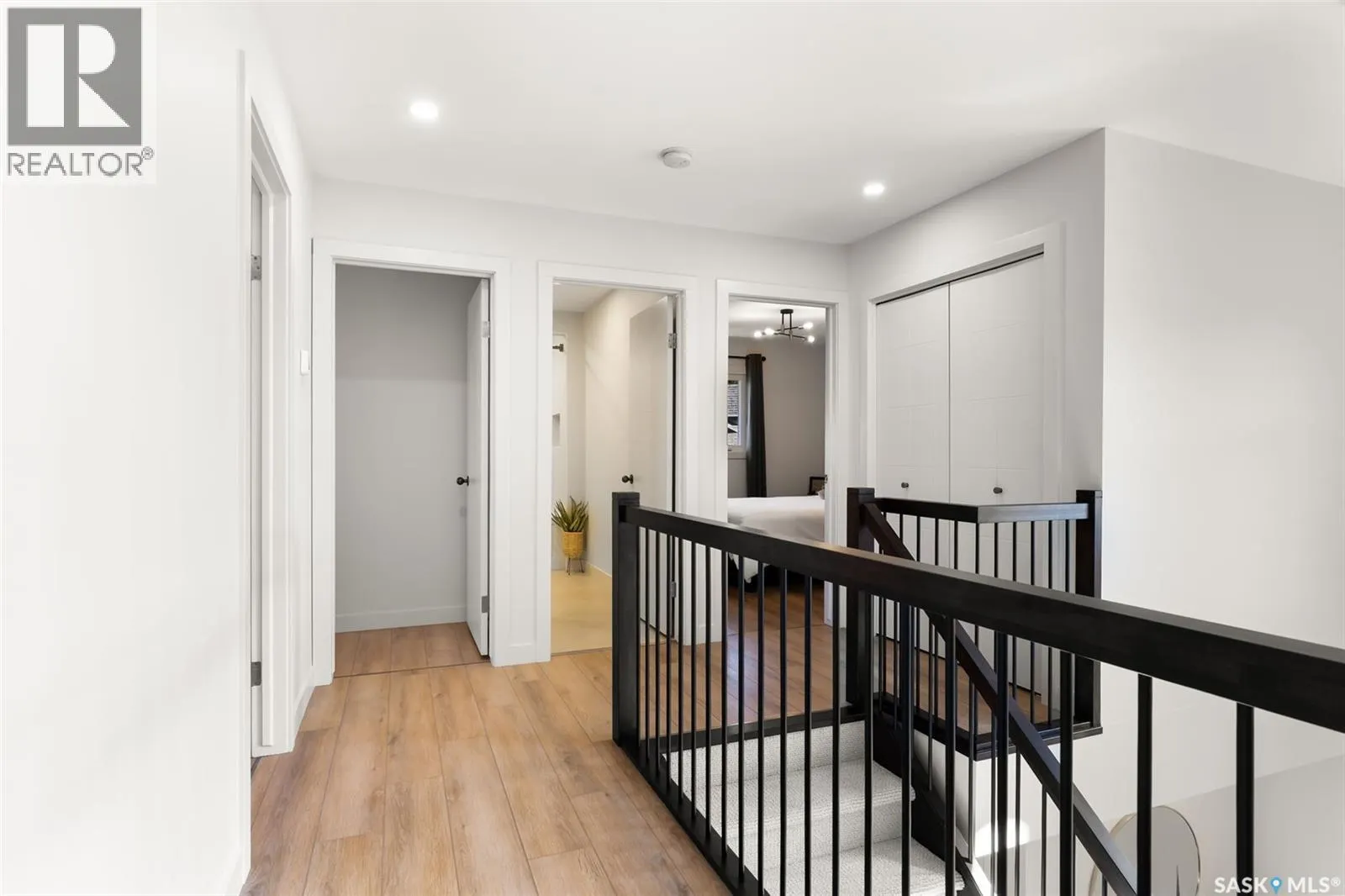 3807 Bow BAY