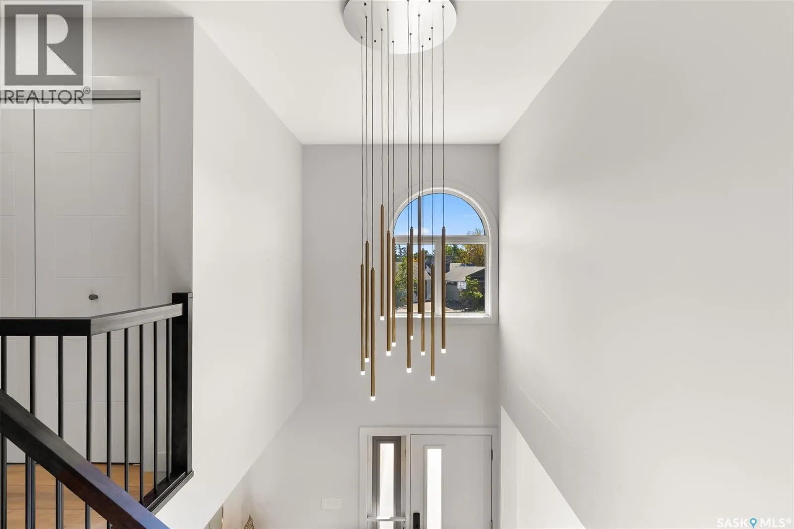 3807 Bow BAY