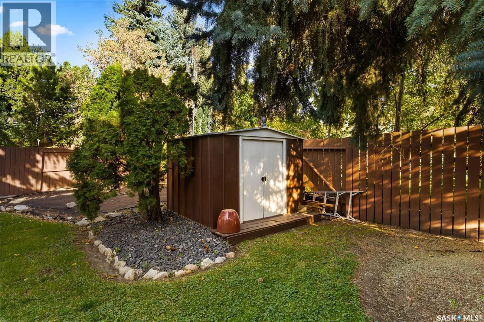 3807 Bow BAY