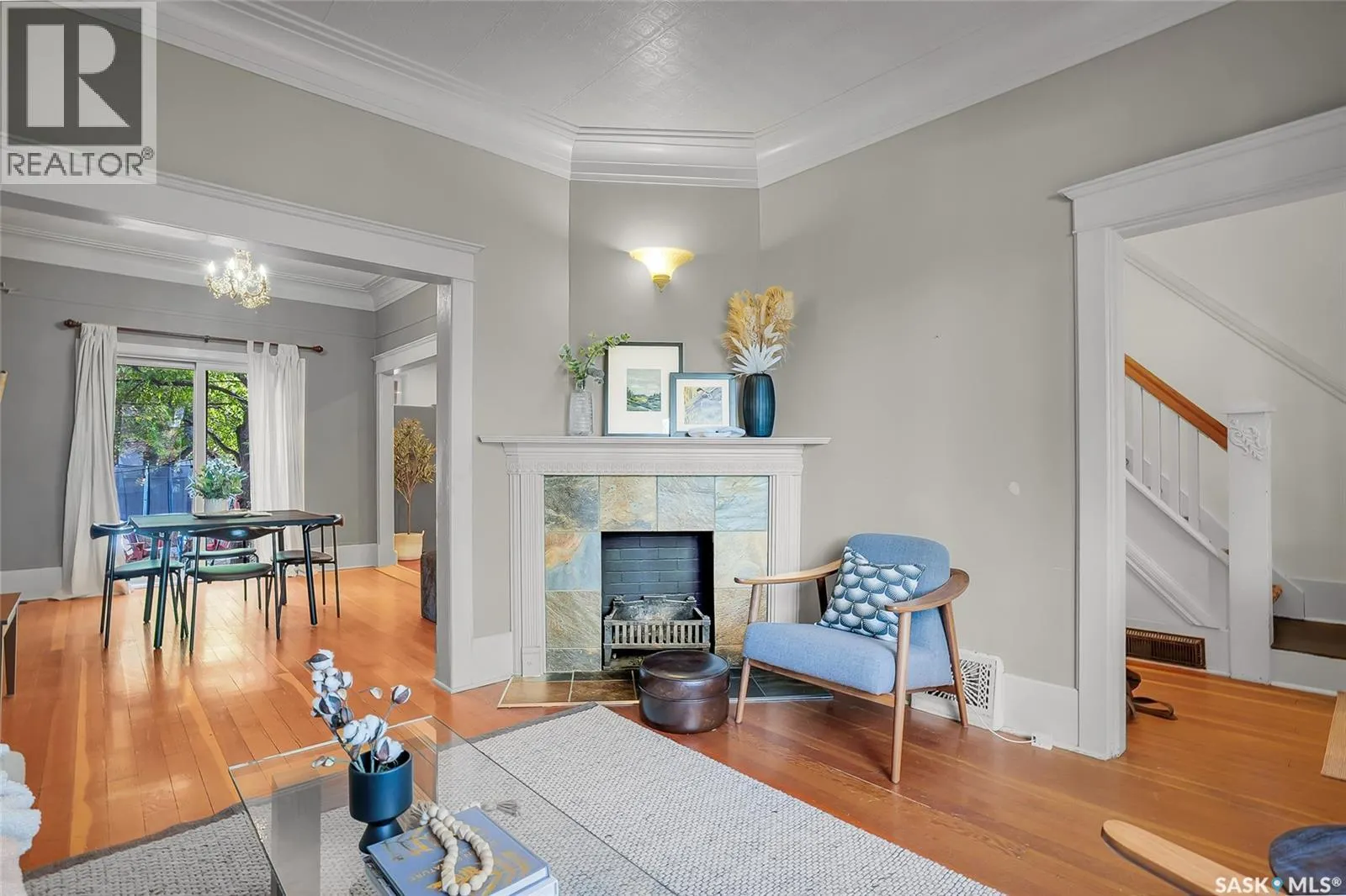 420 6th STREET E