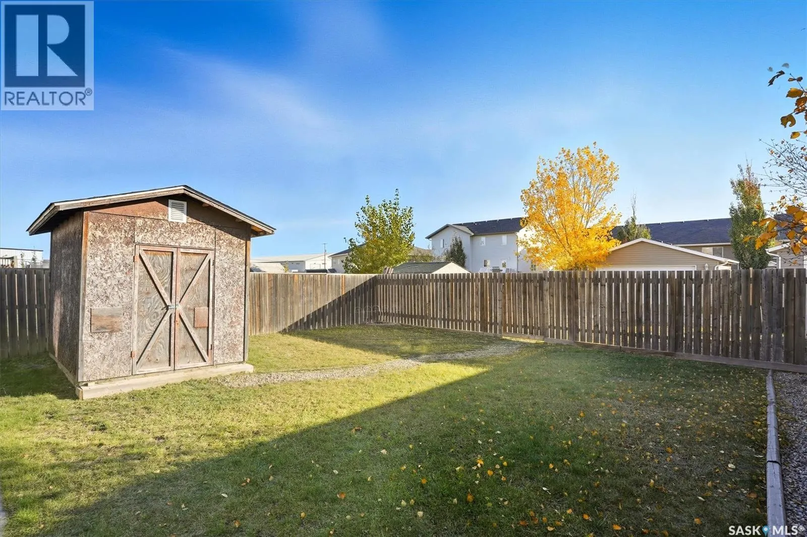 220 Warwick CRESCENT
