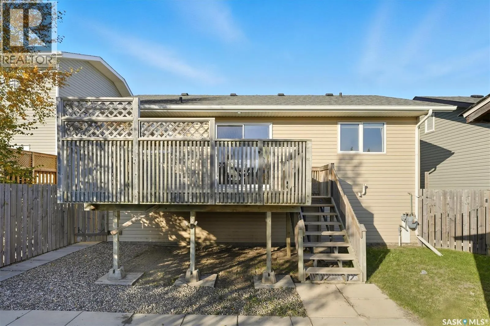 220 Warwick CRESCENT