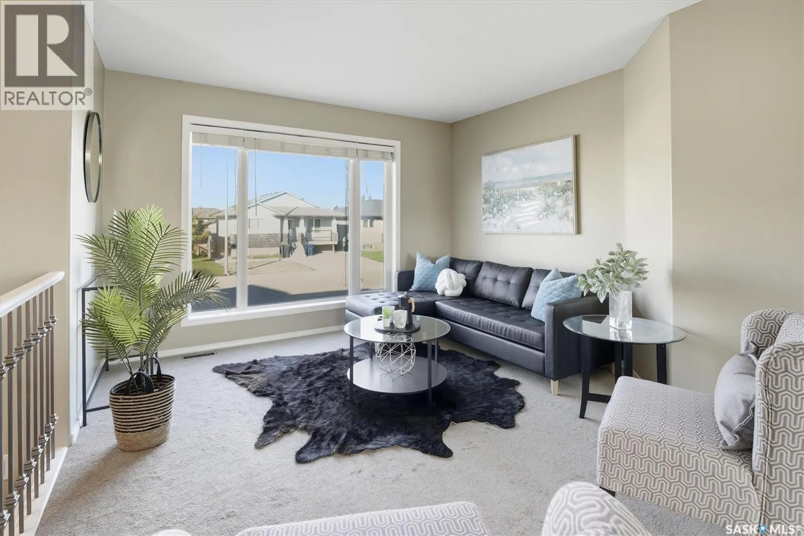 220 Warwick CRESCENT