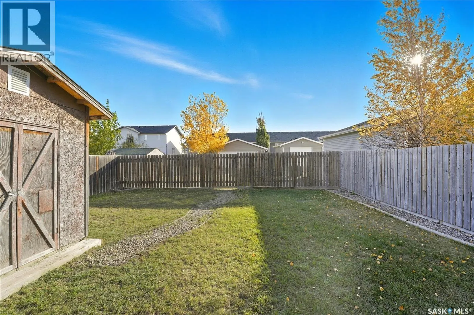 220 Warwick CRESCENT