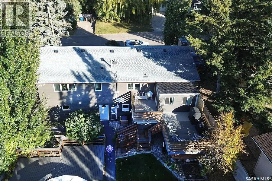 19 Maple PLACE