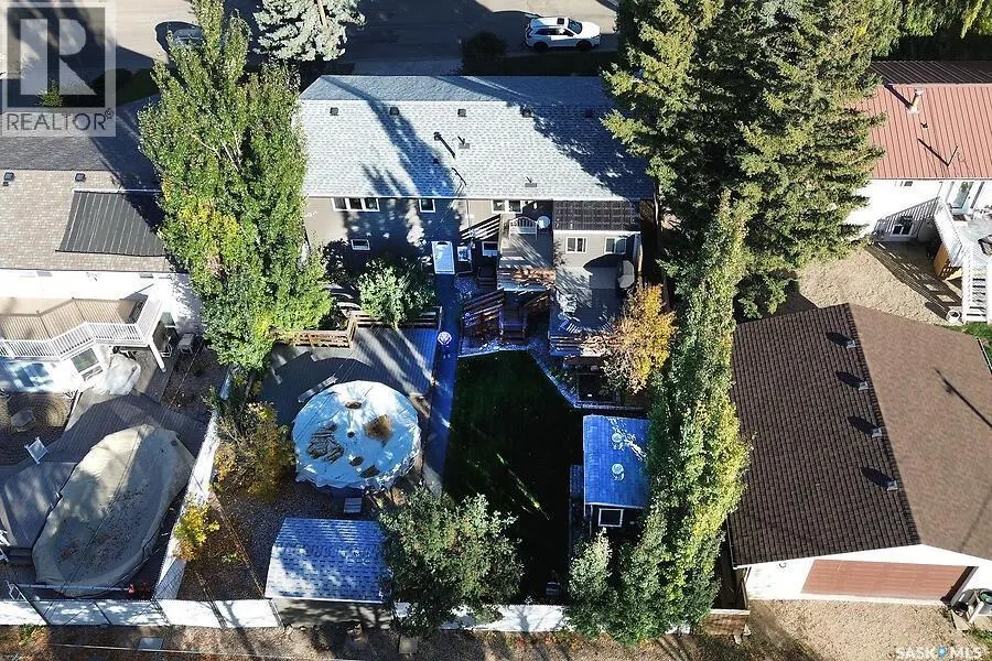 19 Maple PLACE