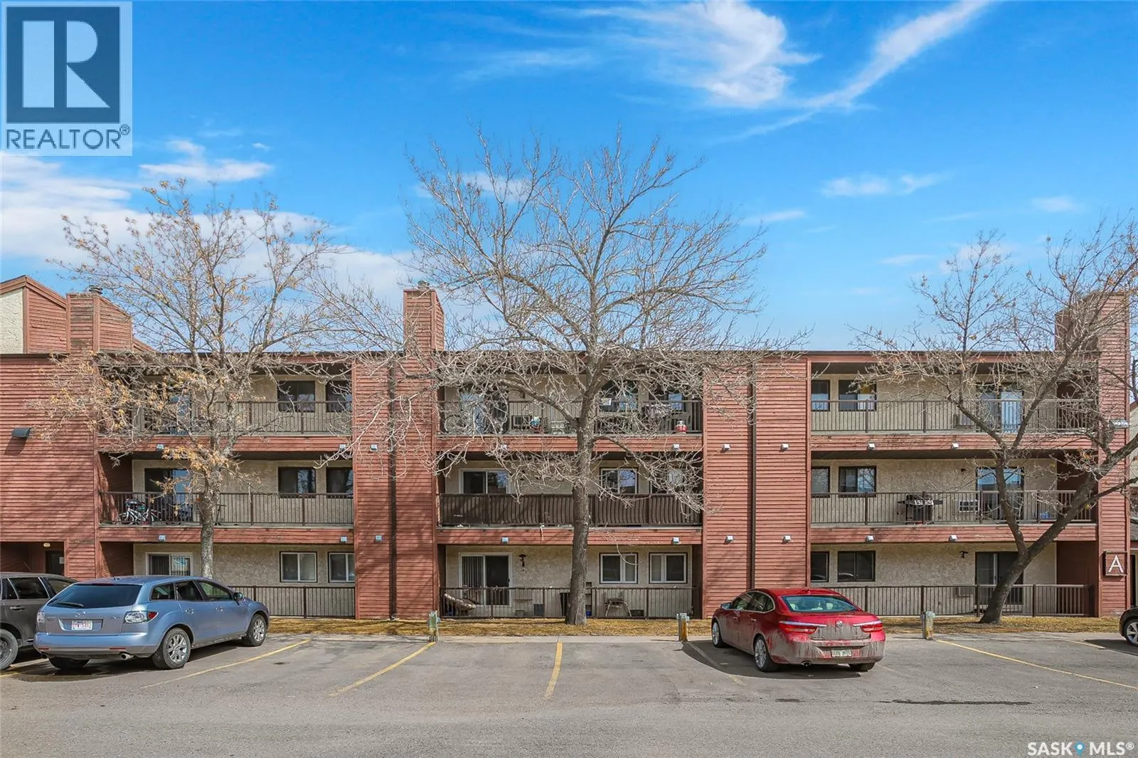 310B 4040 8th STREET E
