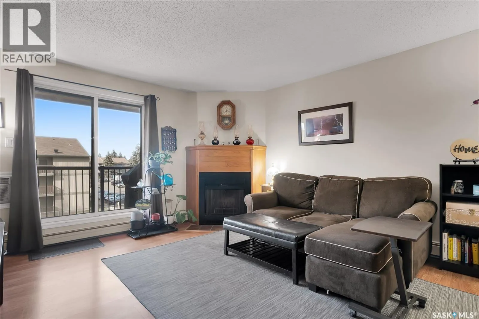 310B 4040 8th STREET E