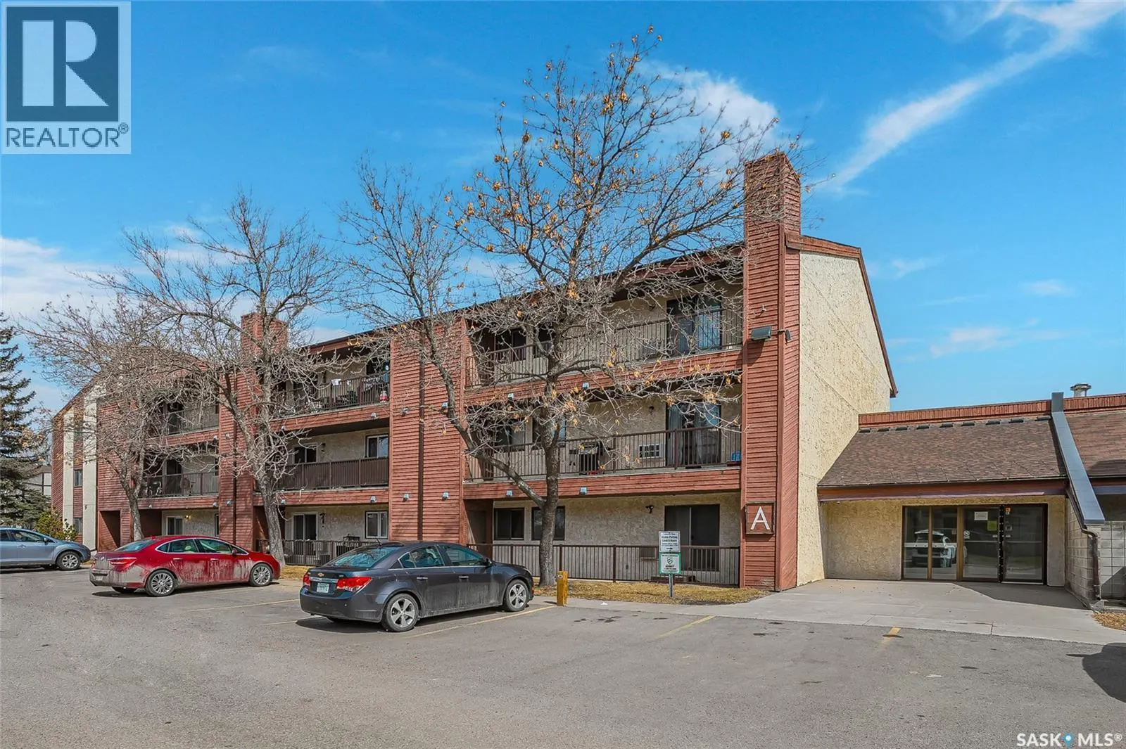 310B 4040 8th STREET E