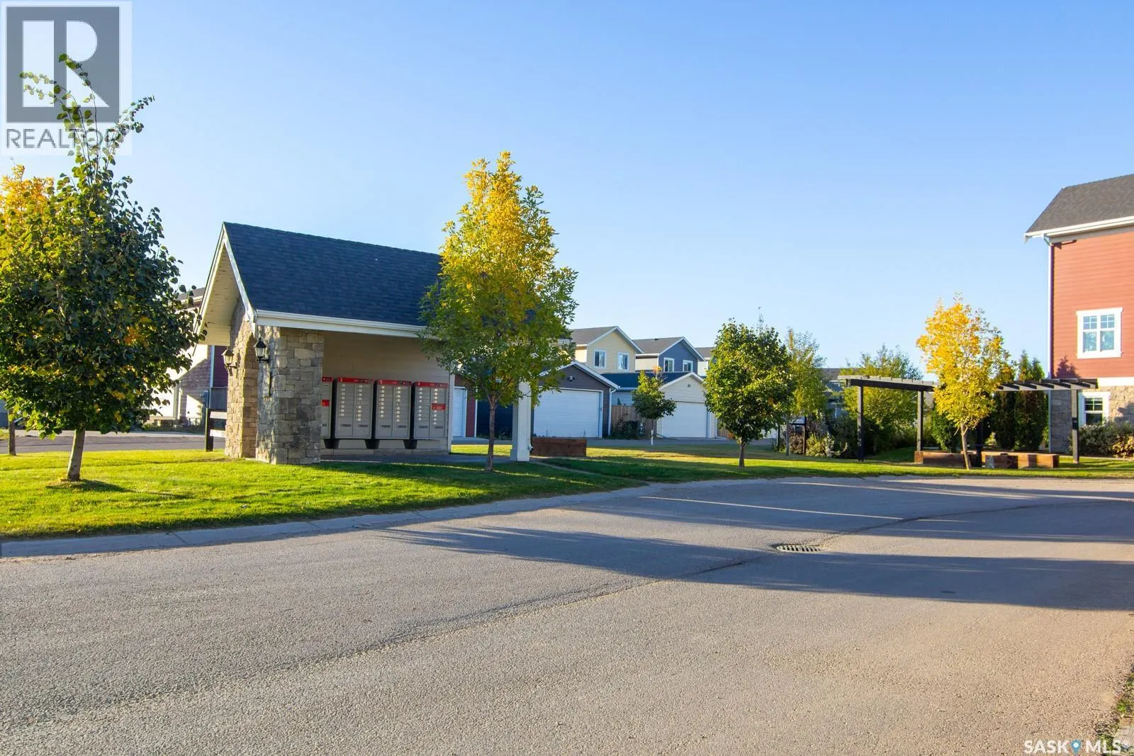 709 Meadows BOULEVARD