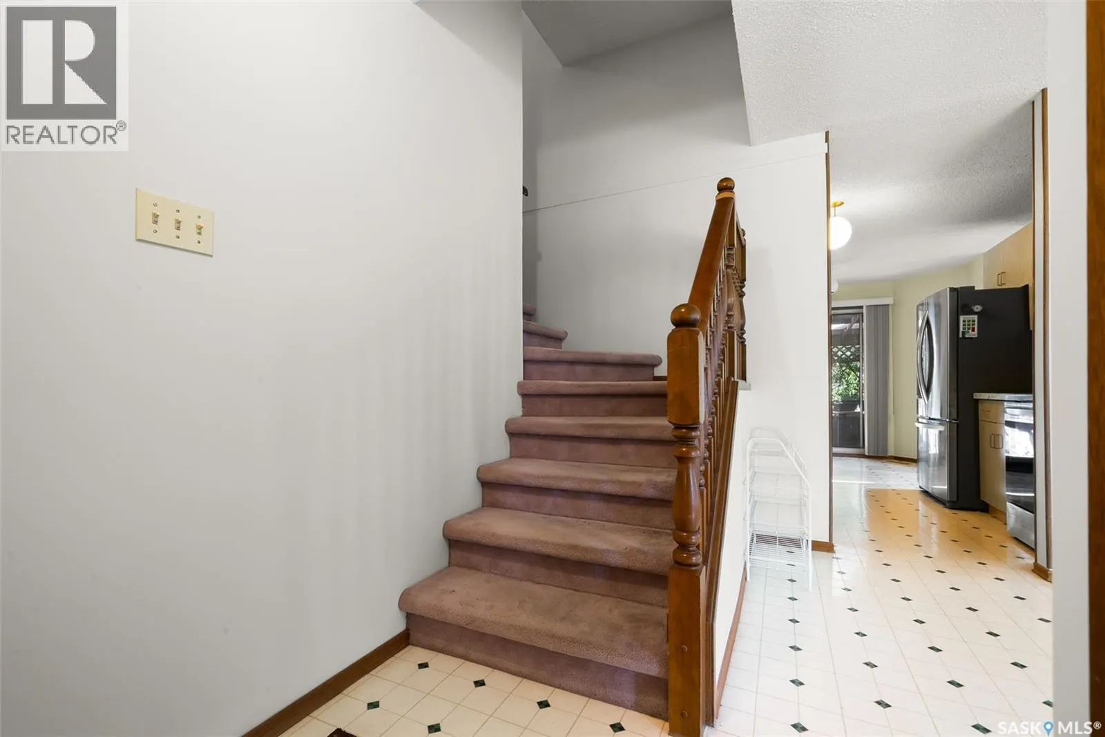 2938 Huget PLACE