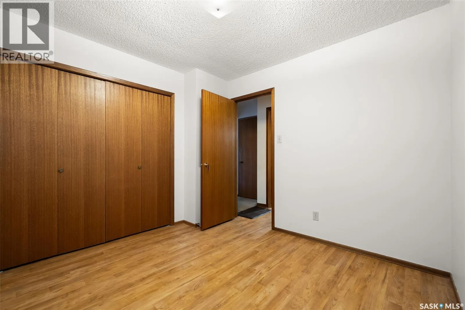 2938 Huget PLACE