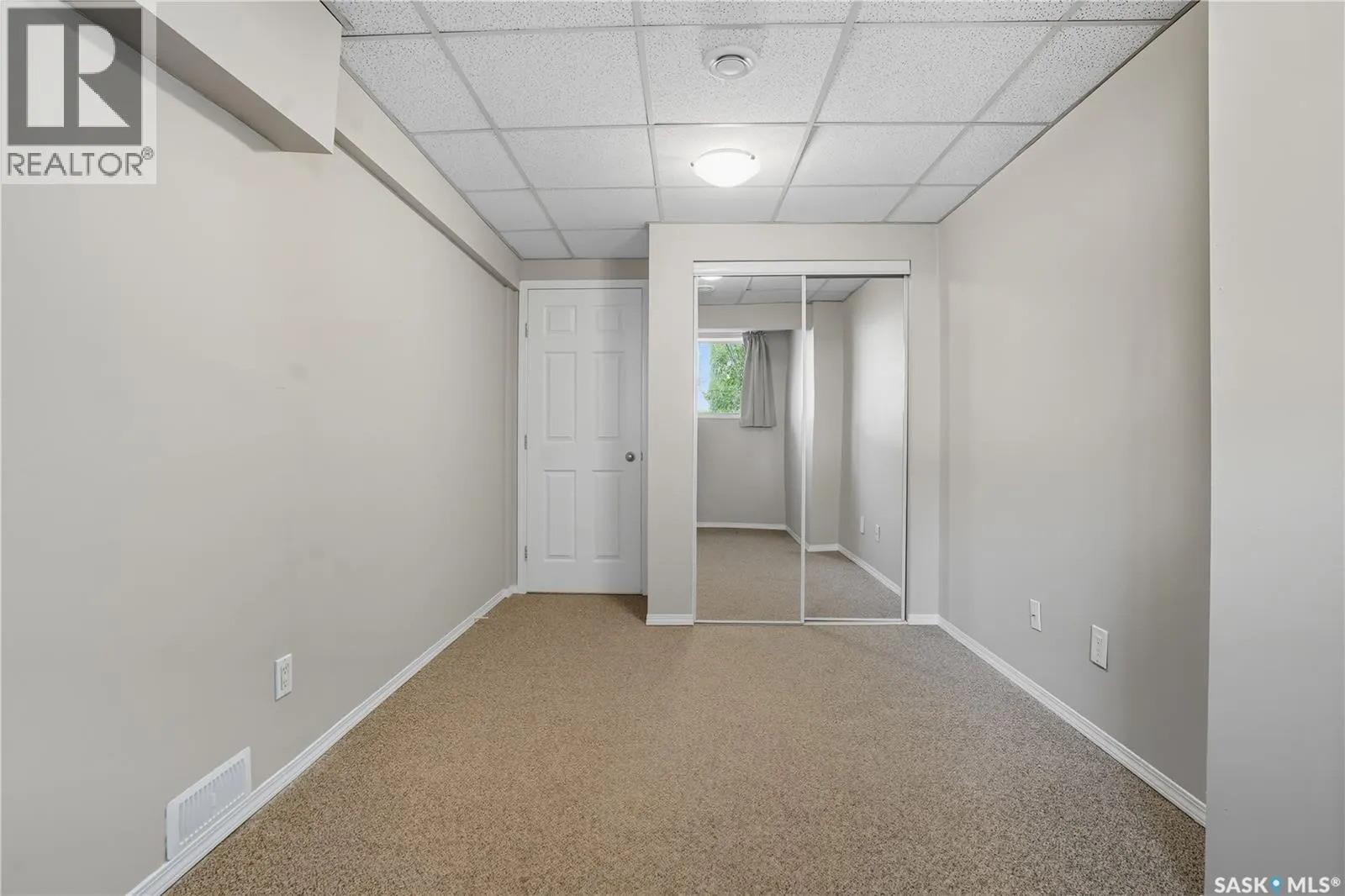 1511 15TH AVENUE