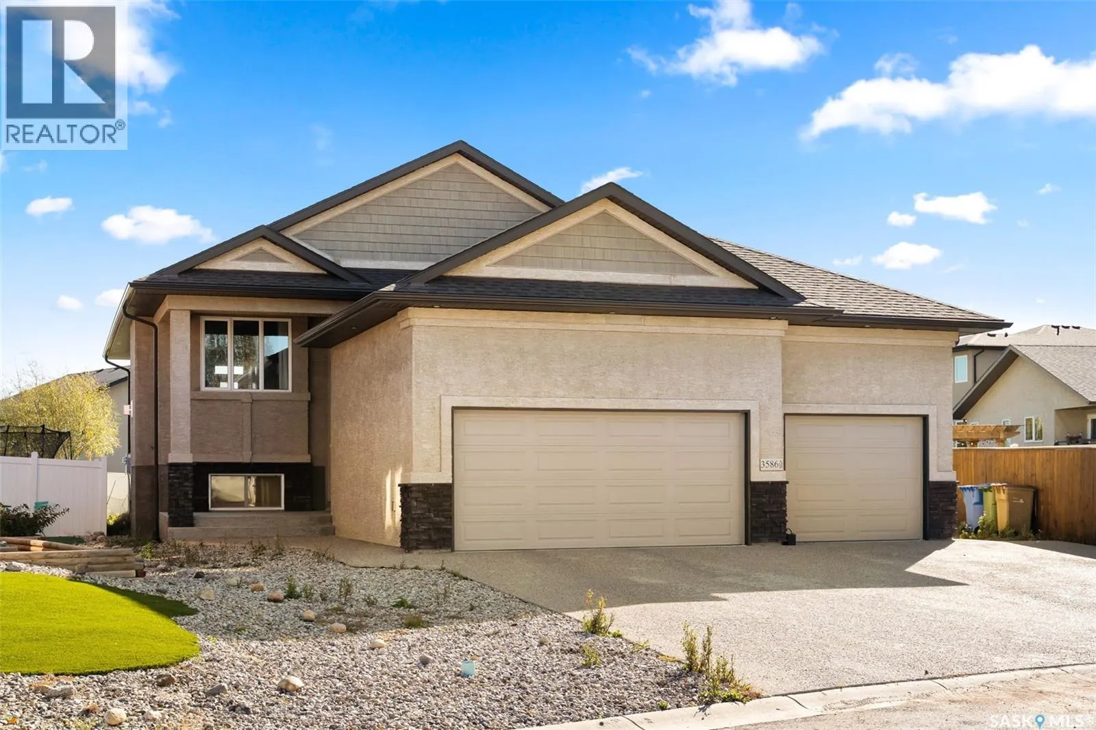 3586 Green Spruce PLACE