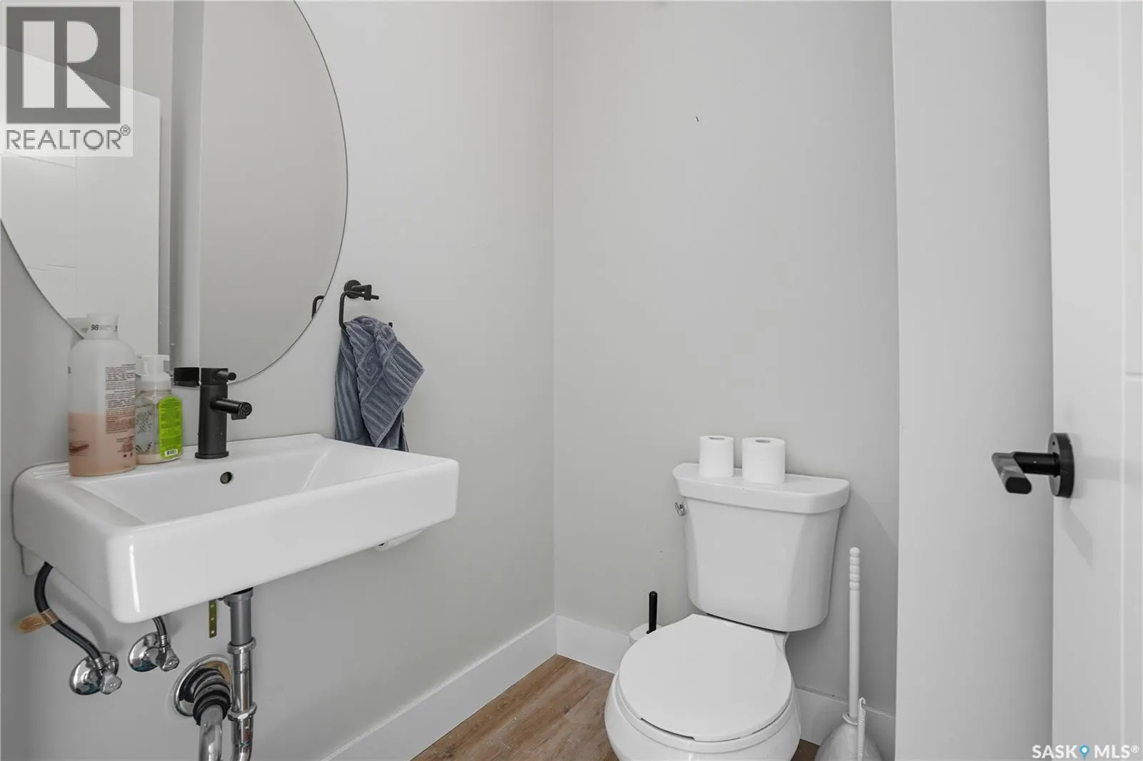 319 25th STREET W