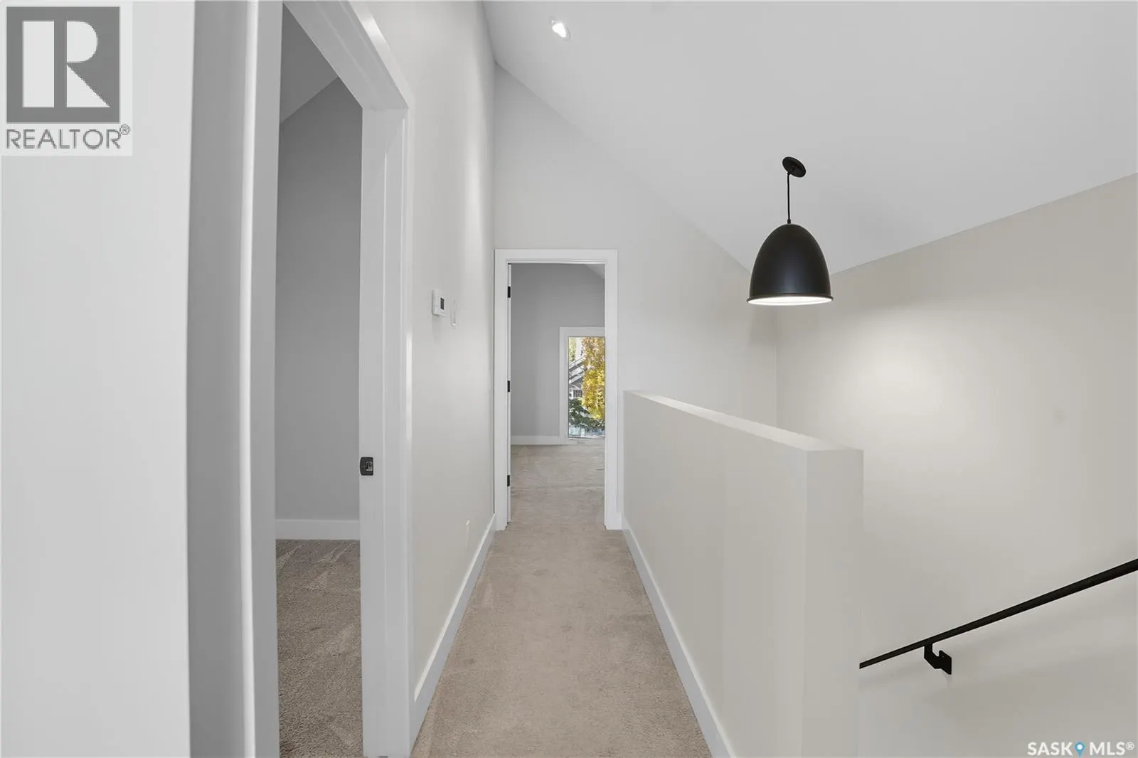 319 25th STREET W