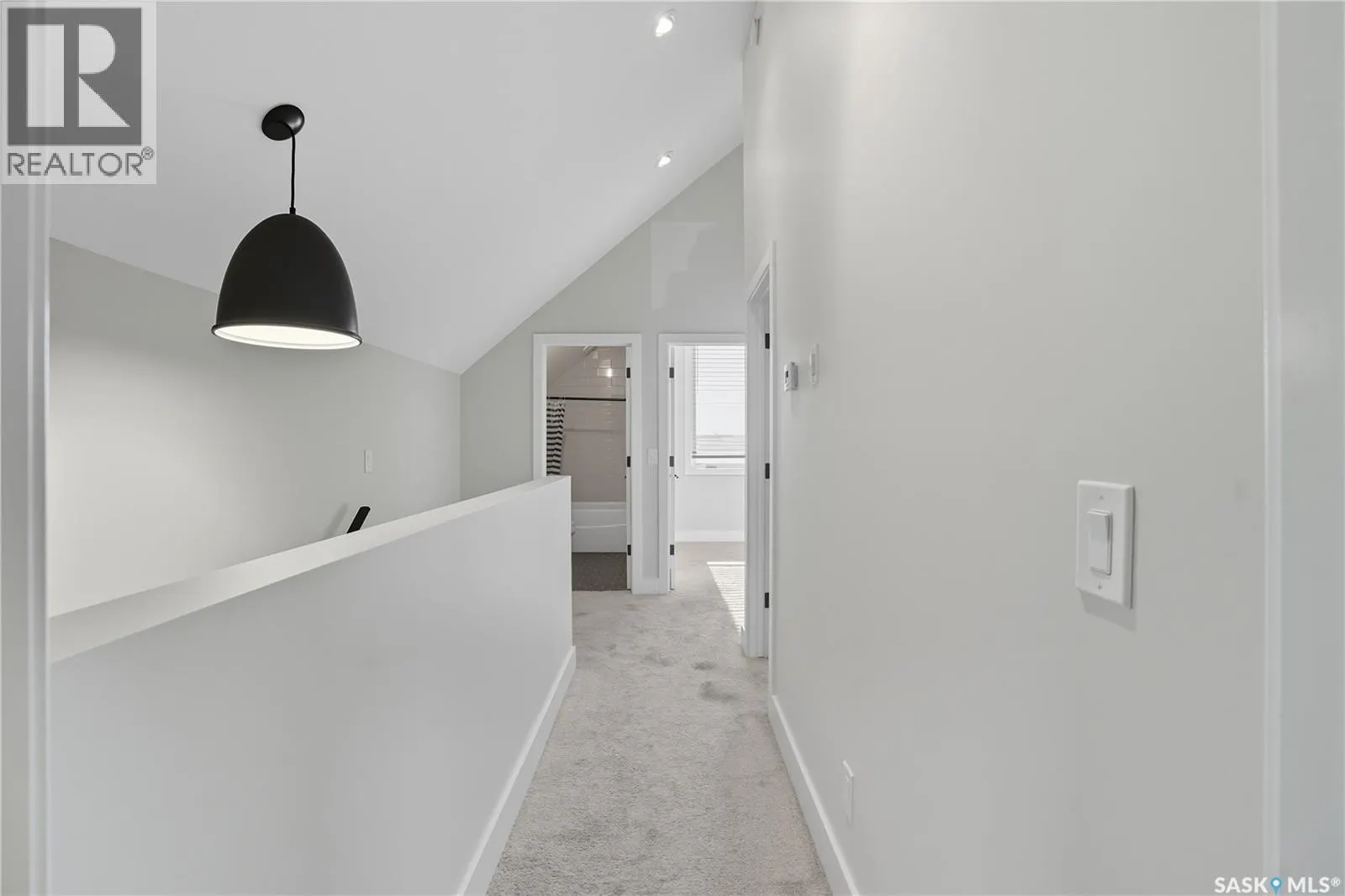 319 25th STREET W