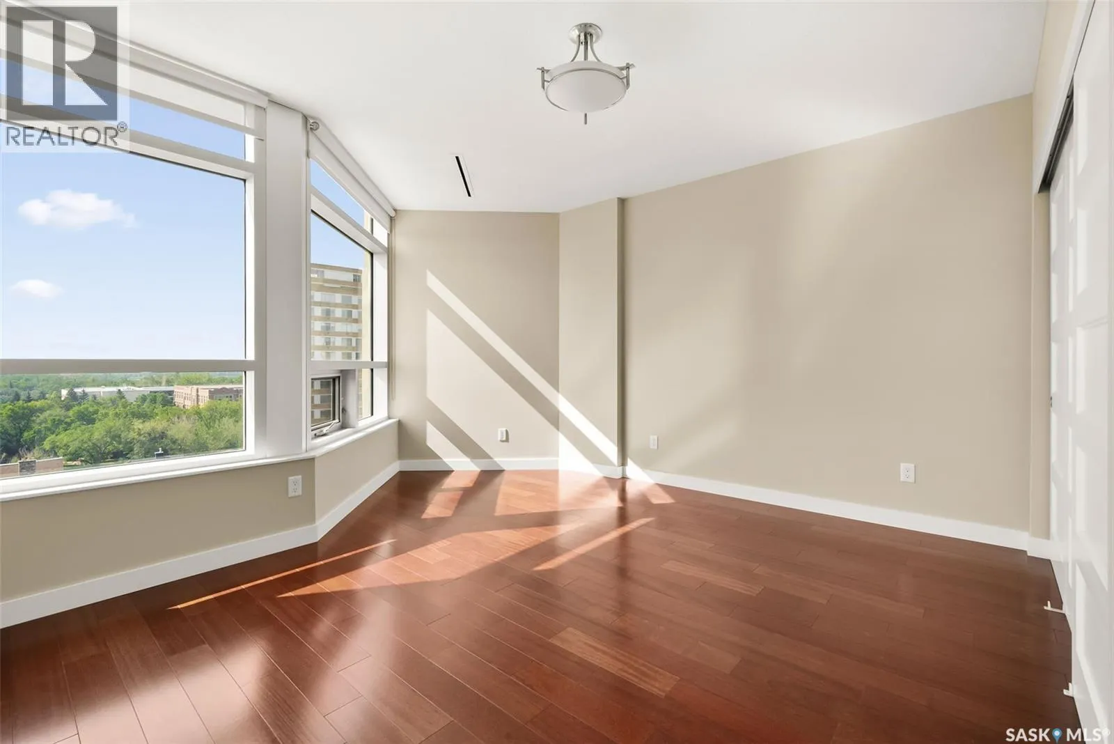 704 2300 Broad STREET