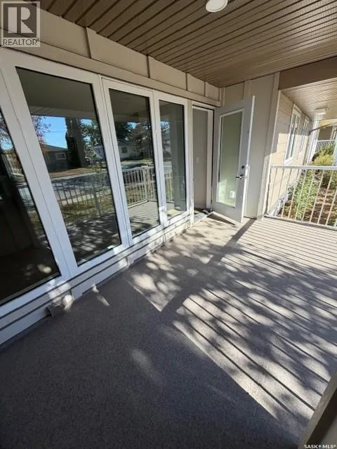101 318 108th STREET W
