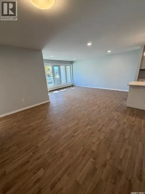 101 318 108th STREET W