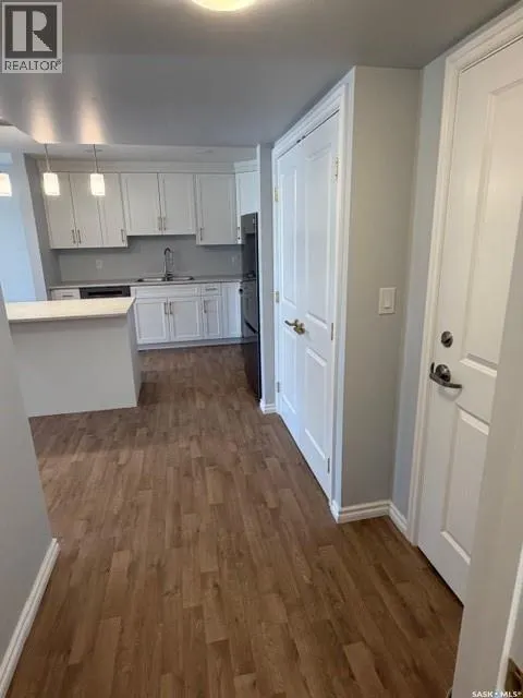 101 318 108th STREET W