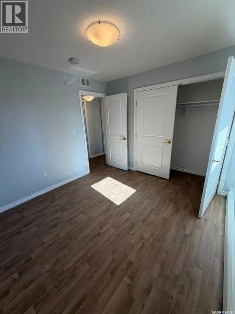 101 318 108th STREET W