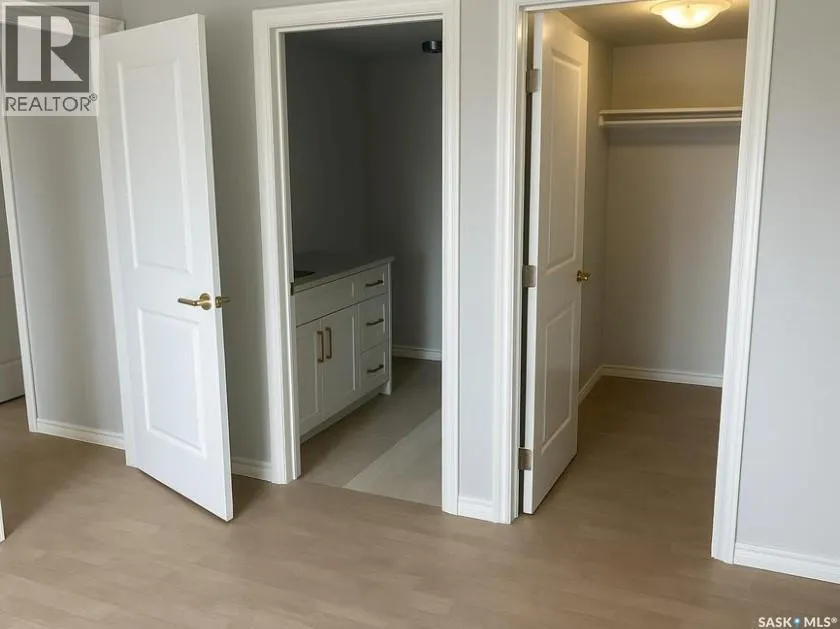 101 108th - 318 108th STREET W