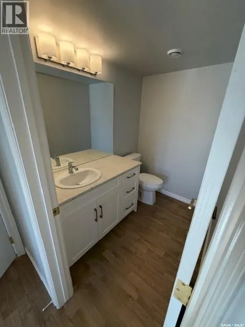 101 318 108th STREET W